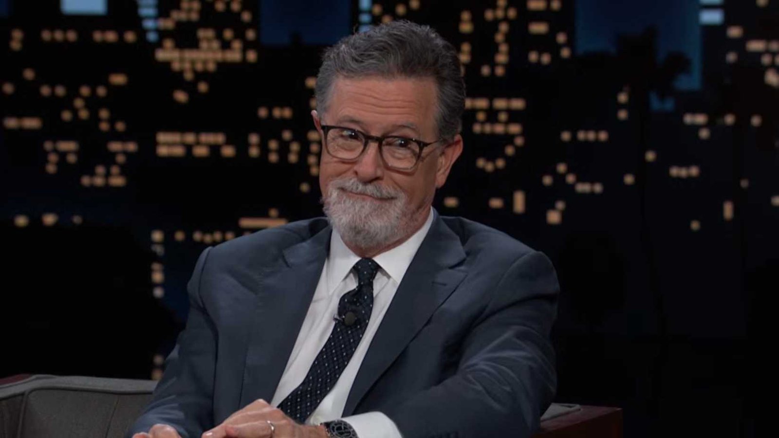 Retorno de Stephen Colbert no “Jimmy Kimmel Live!” escancara crise da CBS no late night - Imagem do artigo original