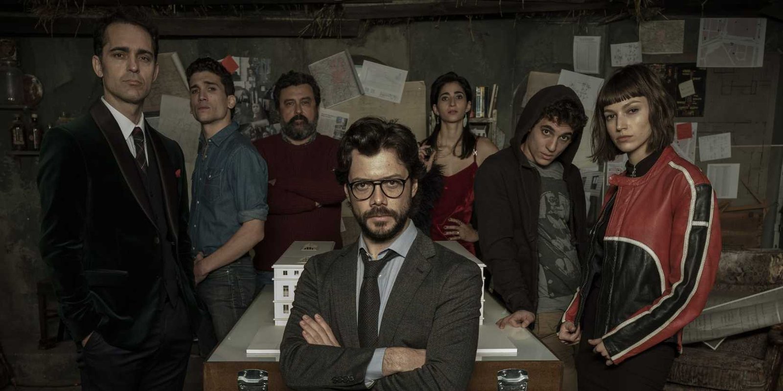 Série espanhola Money Heist entrega 41 episódios repletos de reviravoltas surpreendentes - Imagem do artigo original
